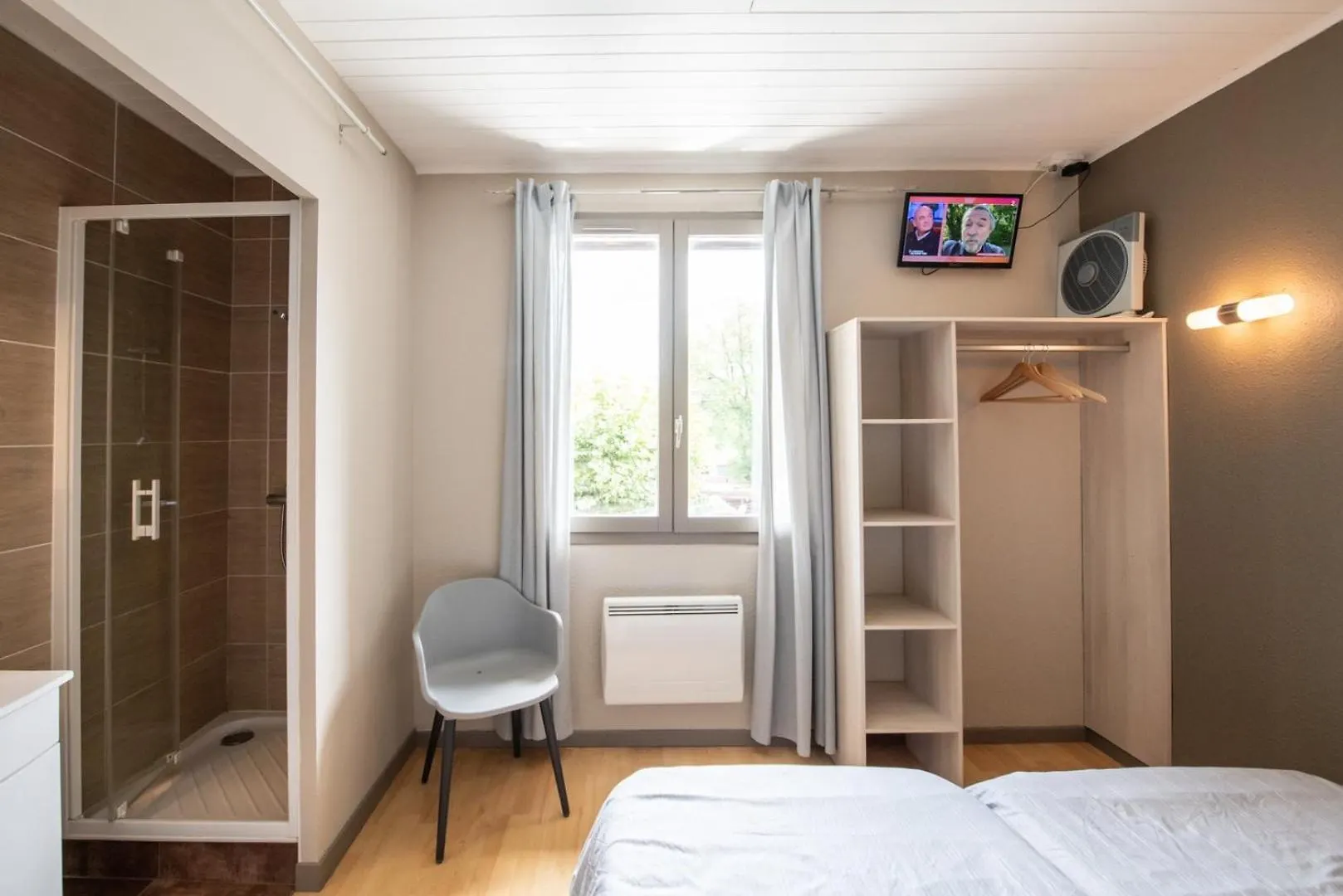 Apartment Chez Jostel - Chambre 1 Genay